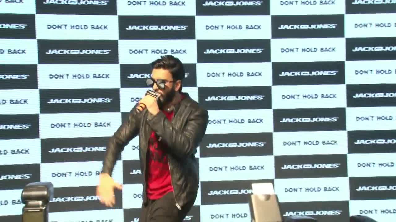 Watch Ranveer Singh's Amazing RAP - Watch Video Video