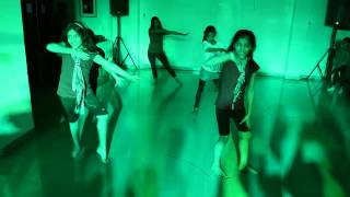 Watch Bollywood Batch performing on Chittiyan Kalaiyan Video