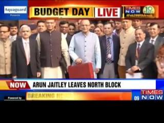 Watch FM Arun Jaitley shows off Budget 2016 briefcase Video