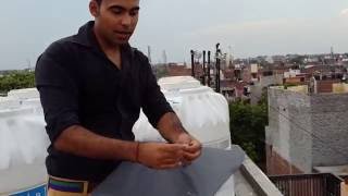 Watch Delhi boys extreme kite flying .. how to fly kites Video