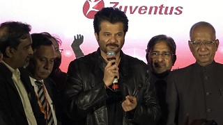 Watch Anil Kapoor willing to sign blank cheque for what? Video