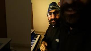 Watch How to play Keyboard easily ? Learn from Harjeet Singh Titlee, Punjabi & Bollywood Singer. Video