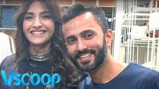 Watch Sonam Kapoor Spotted With Rumored Beu Anand Ahuja #Vscoop Video