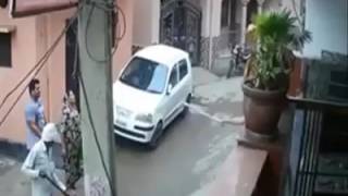 Watch Most Dangerous fight in India - Caught in CCTV Video