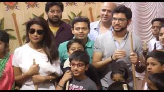 Watch SHRIYA SHARAN & AADITYA THACKERY PARTICIPATE IN AGP WORLD CSR INITIATIVE WITH BMC SCHOOL Video