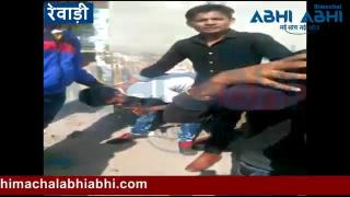 Watch à¤šà¤ªà¥à¤ªà¤²à¥‹à¤‚ à¤¸à¥‡ à¤®à¤¨à¤¾ Valentine's Day Video