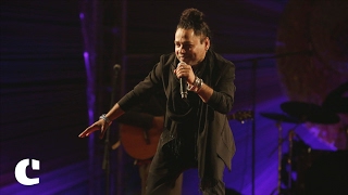 Watch Kailash Kher on what makes his audience crazy about him Video