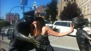 Watch Funny Photos Taken At The Right Moment Video