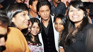 Watch Shahrukh Khan Shares His SECRET Of Being Every Woman's Favorite Video