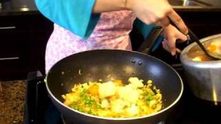 Watch Pav bhaji recipe, Indian Vegetarian Street food Video
