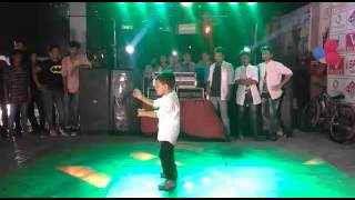 Watch Indian Street Dance Video