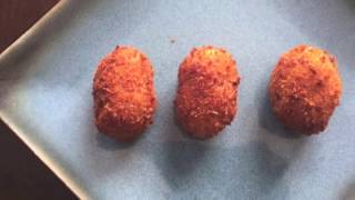 Watch Easy Potato Rolls Croquettes Recipe Hindi Video | Party Recipe Food Ideas  Hindi Video