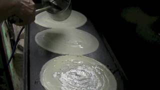 Watch How Dosa is made at a roadside Cafe | Indian Street Food Video