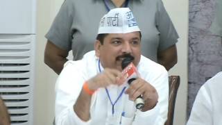 Watch Aap Leader Sanjay Singh Addresses Farmer Representatives at National Farmers Conclave Video