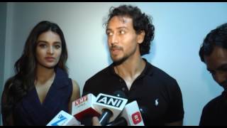 Watch Munna Michael Team Promote Movie At 104 Radio Station Tiger Shroff, Nawazuddin & Nidhhi Agerwal Video