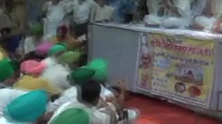 Watch Farmers rally for adequate prices, loan waiver, detained in Delhi Video