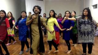 Watch Mehendi hai Rachne wali & Sajan ji Ghar Aaye (Devesh Mirchandani) PERU Video
