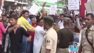 Watch Bihar police crackdown on 'Not In My Name' protestors Video