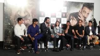 Watch Ranbeer Kapoor Supported Sanjay Dutt At Bhoomi Trailer Launch Video