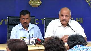 Watch Delhi CM & Dy CM briefs media on Showcause notice served on 449 Schools Video
