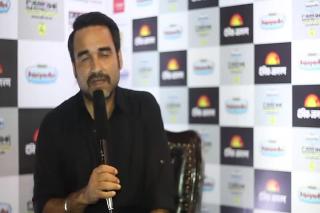 Watch Pankaj Tripathi Bollywood Actor at VEBLR Video
