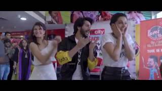 Watch Varun Dhawan, Jacqueine Fernandez & Tapsee Pannu at Fever Studios Video
