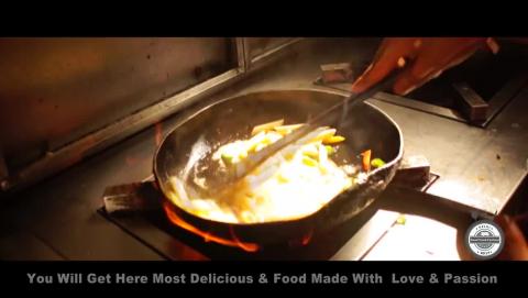 Watch Foodies Don't Age - Delhi Food Truck Festival 2017 Video