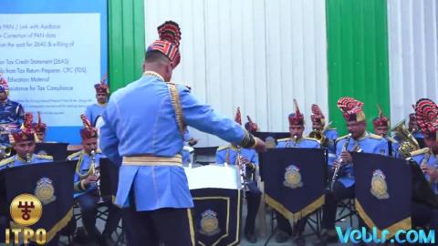Watch CRPF Band Performing at 37th India International Trade Fair 2017 Video