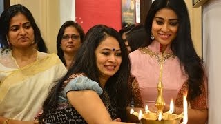 Watch Artist Rakhi Baid Art Exhibition Krishnansh By Shriya Saran Video