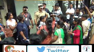 Watch Para Teachers Heckle Chief Minister, Parrikar Refuses to Meet Video