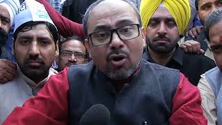 Watch à¤¦à¥‚à¤•à¤¾à¤¨à¥‹à¤‚ à¤•à¥€ à¤¸à¥€à¤²à¤¿à¤‚à¤—, à¤•à¤¨à¥à¤µà¤°à¥à¤œà¤¨ à¤šà¤¾à¤°à¥à¤œ à¤¨à¤¾à¤® à¤ªà¤° à¤ªà¥ˆà¤¸à¤¾ à¤µà¤¸à¥‚à¤²à¥€ à¤…à¤­à¤¿à¤¯à¤¾à¤¨ à¤•à¥‡ à¤–à¤¿à¤²à¤¾à¥ž à¤µà¥à¤¯à¤¾à¤ªà¤¾à¤°à¤¿à¤¯à¥‹à¤‚ à¤•à¤¾ à¤ªà¥à¤°à¤¦à¤°à¥à¤¶à¤¨ Video