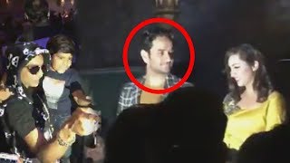 Watch (Inside Video) Arshi Khan's Bigg Boss 11 Party | Vikas Gupta, Priyank Sharma, Akash Dadlani Video