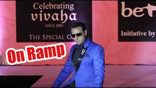 Watch Gulshan Grover Walking On Ramp Video