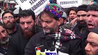 Watch JRL stages dharna in Srinagar against Shopian killings Video