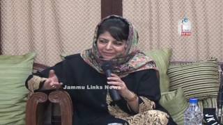 Watch J&K Thang-Ta contingent calls on Chief Minister Video