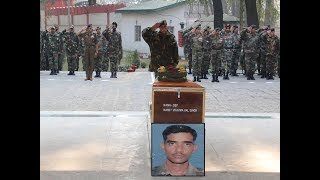 Watch Army pays tributes to soldier martyred in Pulwama encounter Video