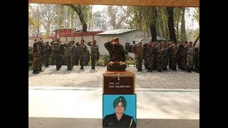 Watch Army pays tribute to soldier martyred in Kashmir gunfight Video