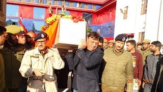 Watch J&K police pays tribute to 2 policemen martyred in hospital attack Video