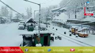 Watch Jammu-Srinagar highway shut for second day due to snowfall Video