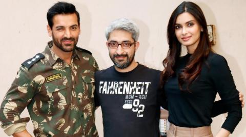 Watch John Abraham & Diana Penty Pose For Parmanu's Photoshoot Video