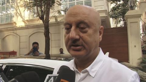 Watch Anupam Kher Reacts On Sridevi's Sudden Death Video