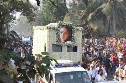 Watch VIDEO : Srideviâ€™s Mortal Remains Reach Pawan Hans Crematorium Video