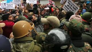 Watch JKLF chief Yasin Malik detained in Srinagar Video