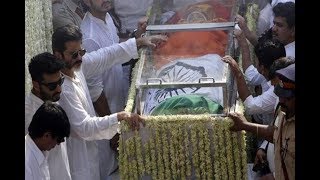 Watch Uncut- Sridevi Funeral Live - 28th Feb - Last Journey & Great Tribute By Bollywood Celebs & Fans Video
