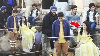 Watch Janhvi Kapoor Smiling On Dhadak Set While Ishaan Khattar Is Serious Video