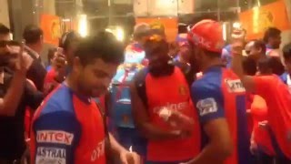 Watch Winning Celebration Of The Gujarat Lions Against Rising Pune Supergiants Video