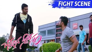 Watch Goons Attacks Nithin For Following Mishti - Action Scene - Chinnadana Nee Kosam Movie Scenes Video