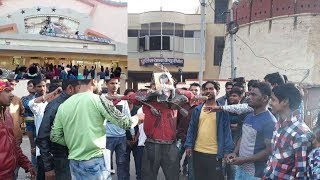 Watch Tiger Zinda Hai Morning Shows Cancelled In Rajasthan Video
