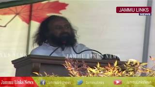 Watch Noisy scenes mar Ravi Shankar's function in Srinagar Video