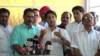 Watch Jyotiraditya Scindia Addresses Media in Parliament on Finance Bill, 2018 passed in Lok Sabha. Video
